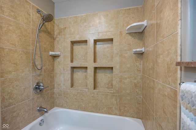 4009 E 57th, Indianapolis, IN 46220