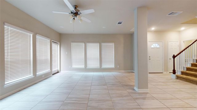 519 Dr Martin Luther King Jr Drive, La Porte, TX 77571