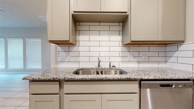 519 Dr Martin Luther King Jr Drive, La Porte, TX 77571