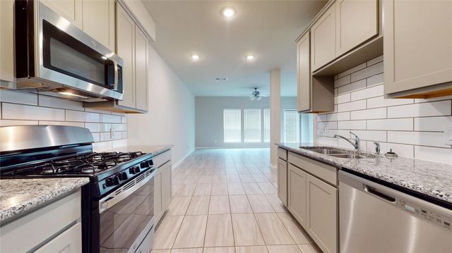 519 Dr Martin Luther King Jr Drive, La Porte, TX 77571