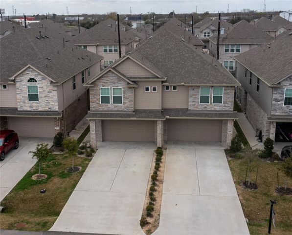 519 Dr Martin Luther King Jr Drive, La Porte, TX 77571