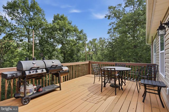 3 LURE CT, Inwood, WV 25428