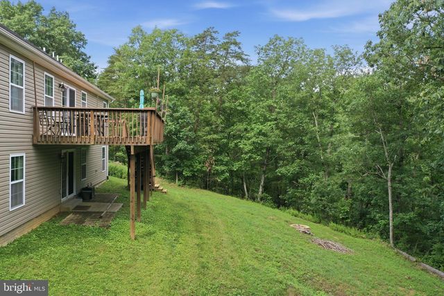 3 LURE CT, Inwood, WV 25428