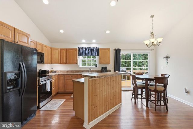 3 LURE CT, Inwood, WV 25428