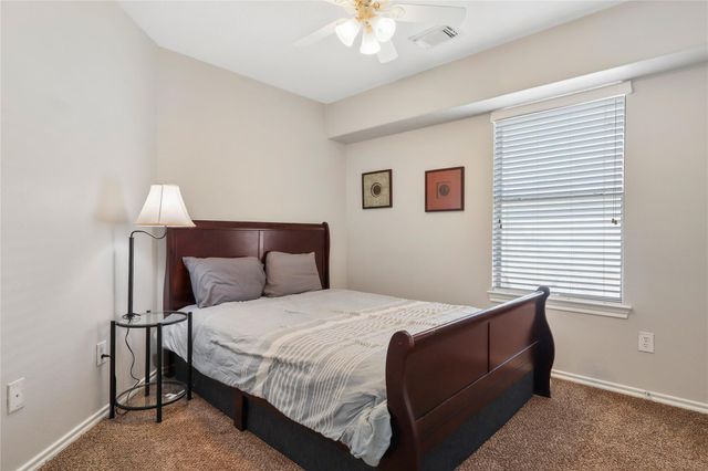 418 Folk Crest Lane, Dickinson, TX 77539