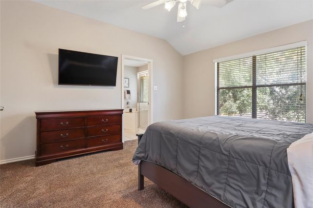 418 Folk Crest Lane, Dickinson, TX 77539