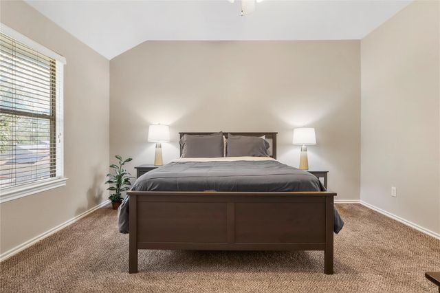 418 Folk Crest Lane, Dickinson, TX 77539