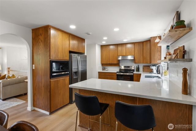 16704 188th Place NE, Woodinville, WA 98072