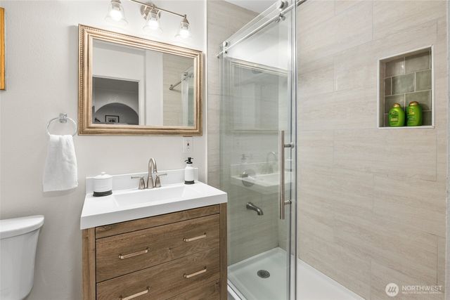 16704 188th Place NE, Woodinville, WA 98072