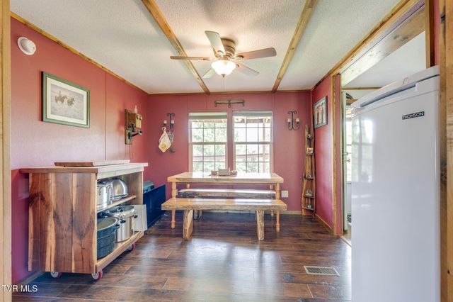 954 Longs Bend Road, Rogersville, TN 37857