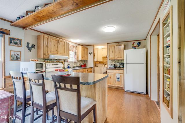 954 Longs Bend Road, Rogersville, TN 37857