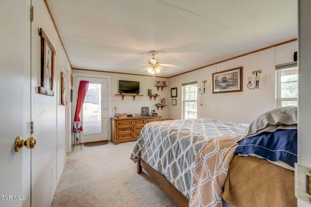 954 Longs Bend Road, Rogersville, TN 37857
