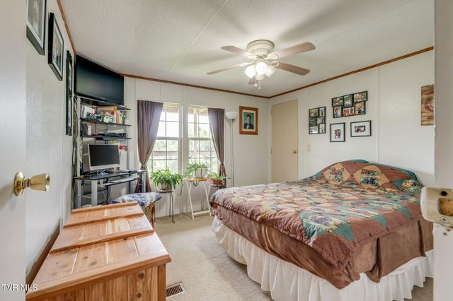 954 Longs Bend Road, Rogersville, TN 37857