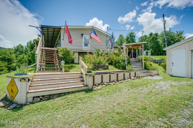 954 Longs Bend Road, Rogersville, TN 37857