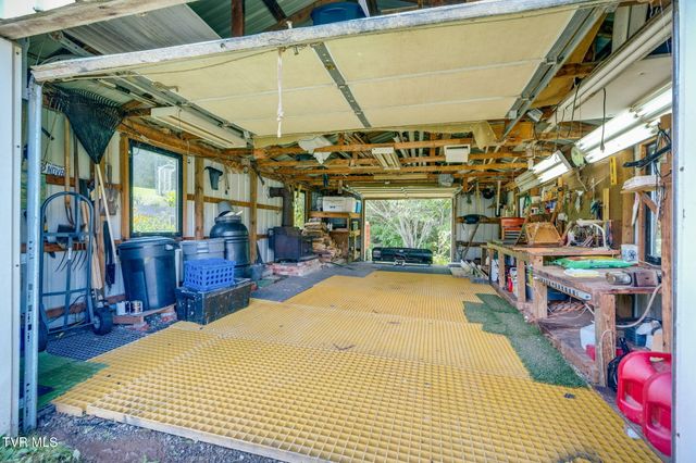 954 Longs Bend Road, Rogersville, TN 37857