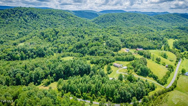 954 Longs Bend Road, Rogersville, TN 37857