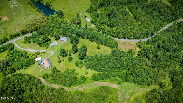 954 Longs Bend Road, Rogersville, TN 37857