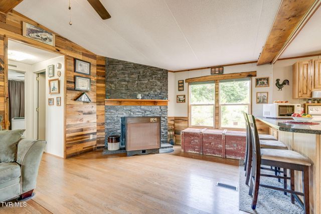 954 Longs Bend Road, Rogersville, TN 37857