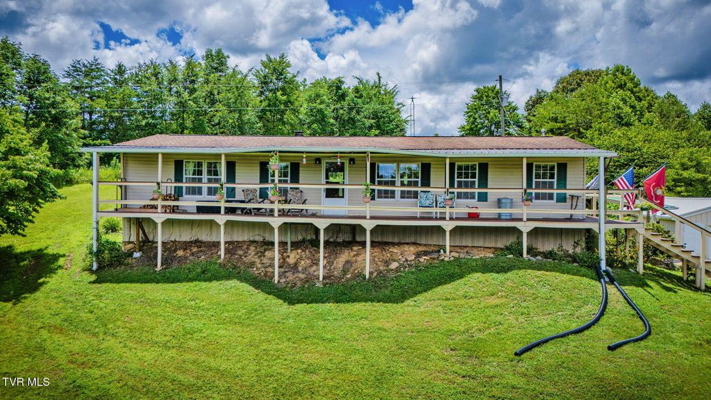954 Longs Bend Road, Rogersville, TN 37857