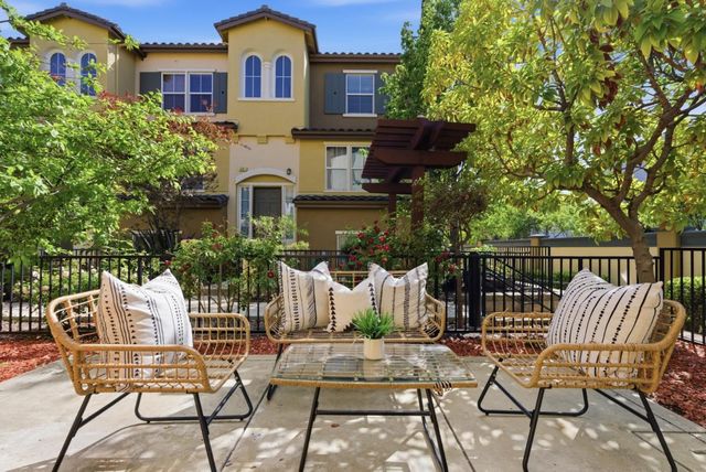 500 San Jorge Terrace, Sunnyvale, CA 94089