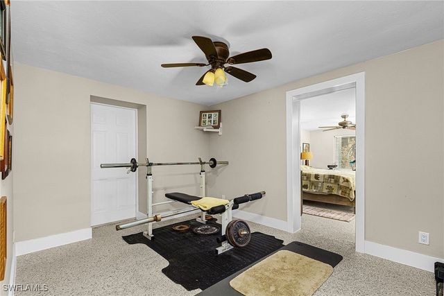 2563 Weeks AVE, Naples, FL 34112