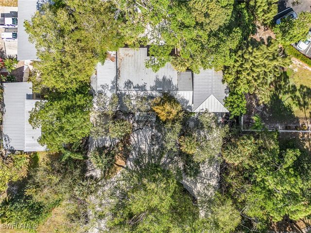 2563 Weeks AVE, Naples, FL 34112