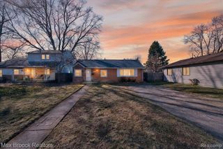 23817 Willard Avenue, Warren, MI 48089