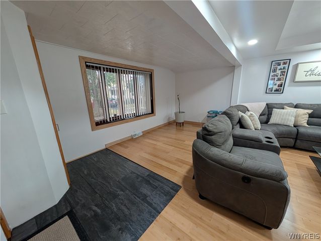 287 Crowley Avenue, Buffalo, NY 14207