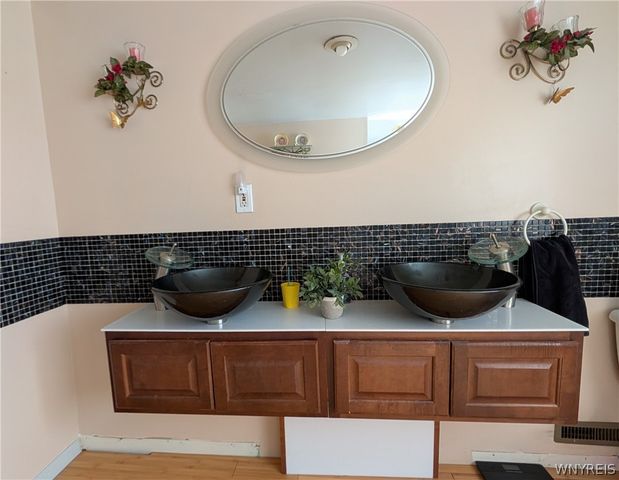 287 Crowley Avenue, Buffalo, NY 14207