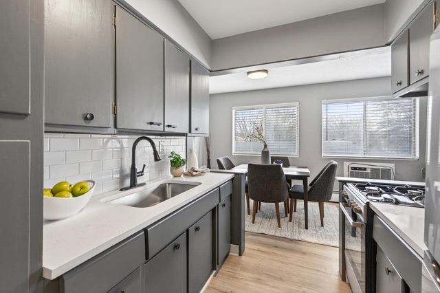 2341 Unity Avenue N, Golden Valley, MN 55422