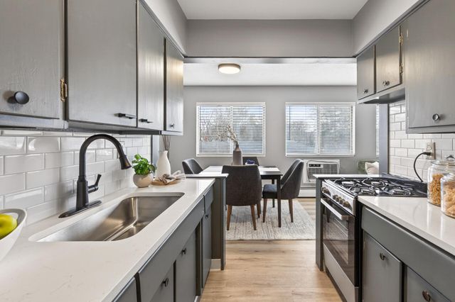 2341 Unity Avenue N, Golden Valley, MN 55422