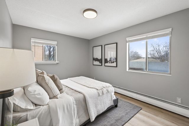 2341 Unity Avenue N, Golden Valley, MN 55422