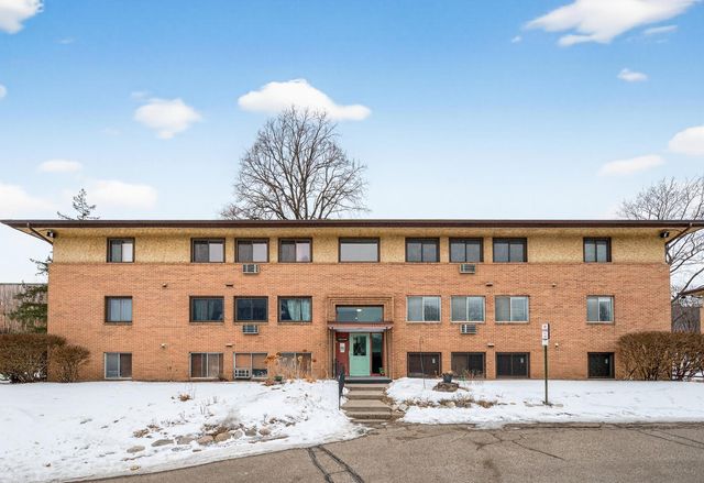 2341 Unity Avenue N, Golden Valley, MN 55422