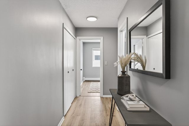 2341 Unity Avenue N, Golden Valley, MN 55422