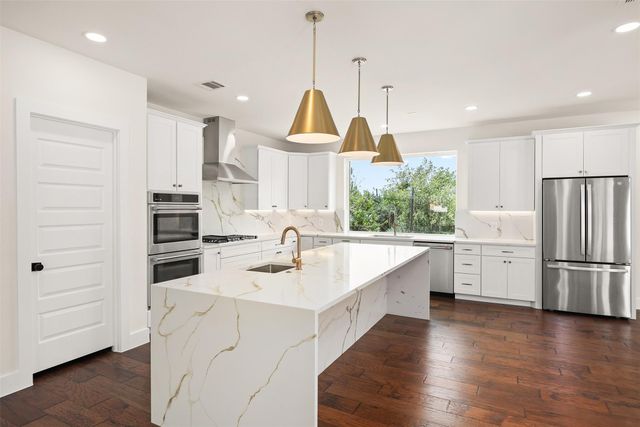 100 Cedar Lane, Seabrook, TX 77586