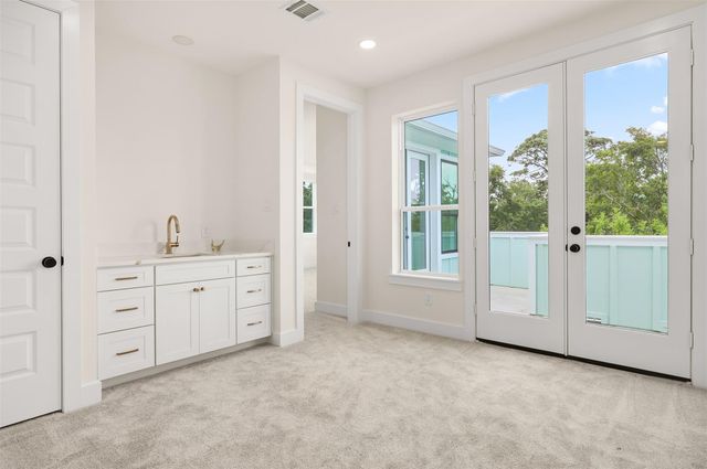100 Cedar Lane, Seabrook, TX 77586