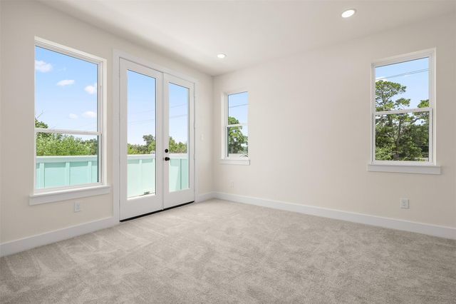 100 Cedar Lane, Seabrook, TX 77586