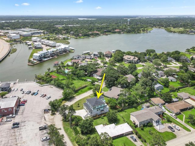 100 Cedar Lane, Seabrook, TX 77586