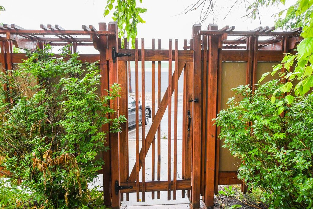 801, 819, 825 W Kent Avenue, Missoula, MT 59801 photo 9