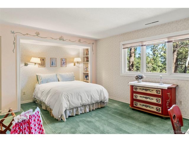 53 Upland Rd, Colorado Springs, CO 80906