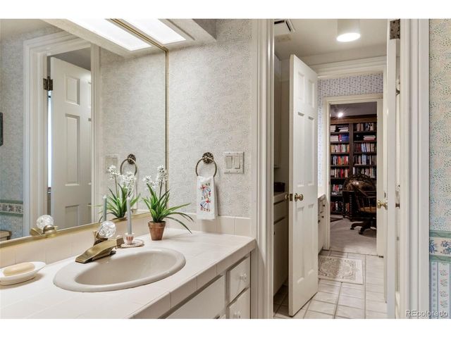 53 Upland Rd, Colorado Springs, CO 80906