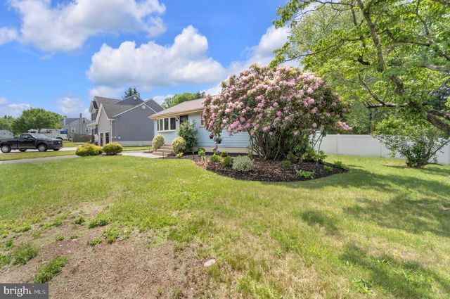 1181 BYRD DR, Woodbury, NJ 08096