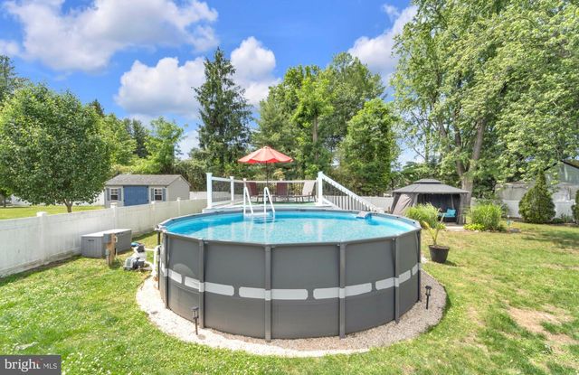 1181 BYRD DR, Woodbury, NJ 08096