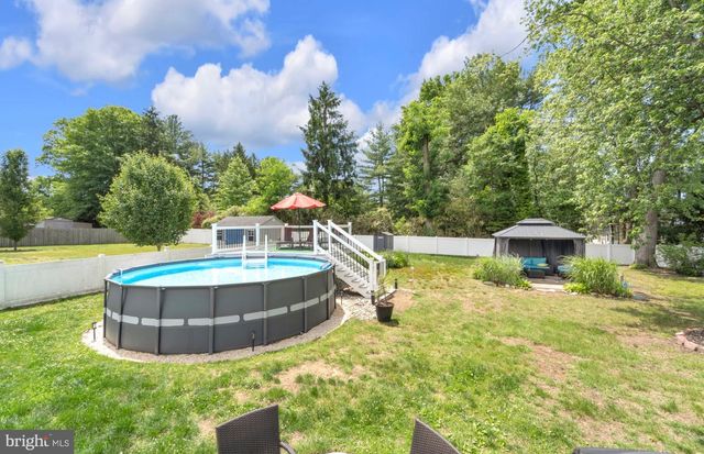 1181 BYRD DR, Woodbury, NJ 08096