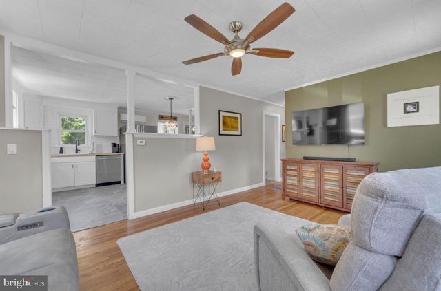 1181 BYRD DR, Woodbury, NJ 08096