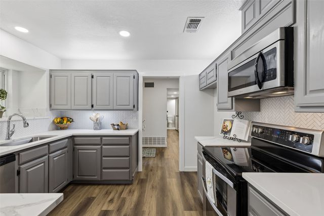 7504 Canyon Crest Court, Fort Worth, TX 76179