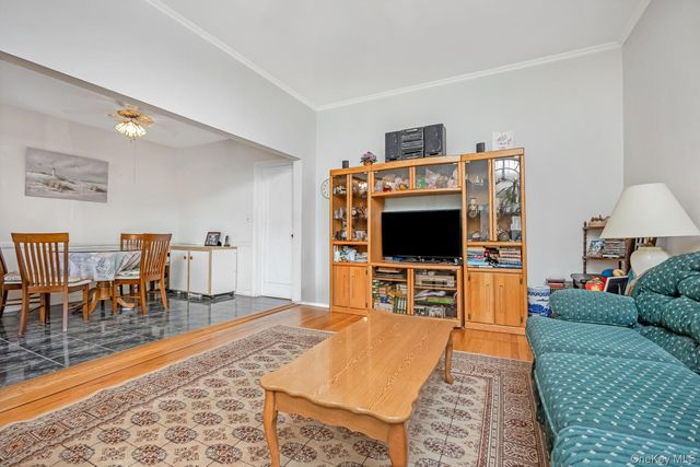 58-43 81st Street, Middle Village, NY 11379