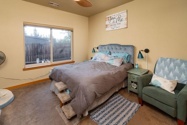 20289 Knightsbridge Place, Bend, OR 97702