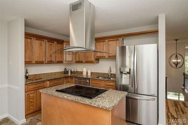7 Nicolet Drive, Manchester, MO 63011