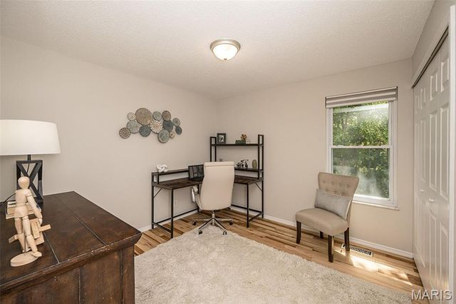 7 Nicolet Drive, Manchester, MO 63011